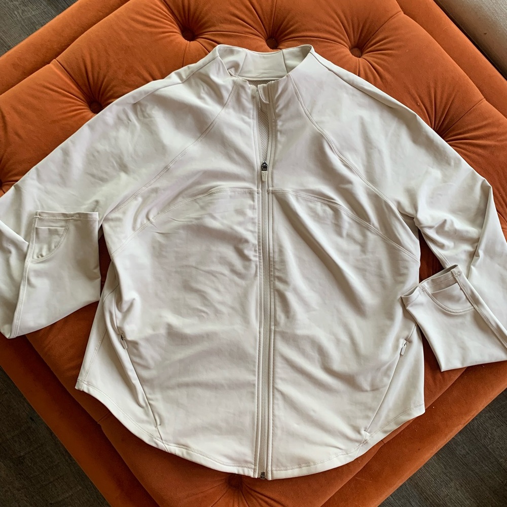 Old navy lulu inspired jacket. Very good condition just too large for me